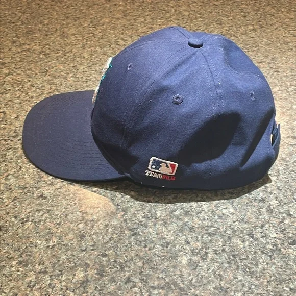 Seattle Mariners Team MLB baseball hat blue with embroidered logo on front - Picture 3 of 8